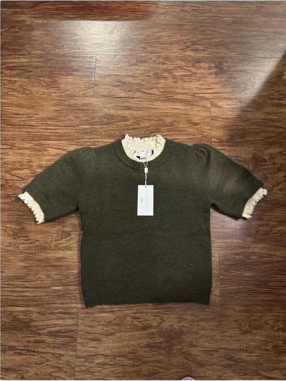 NWT Tuckernuck sweater size medium